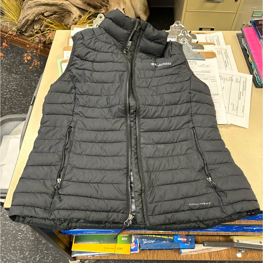 Columbia vest